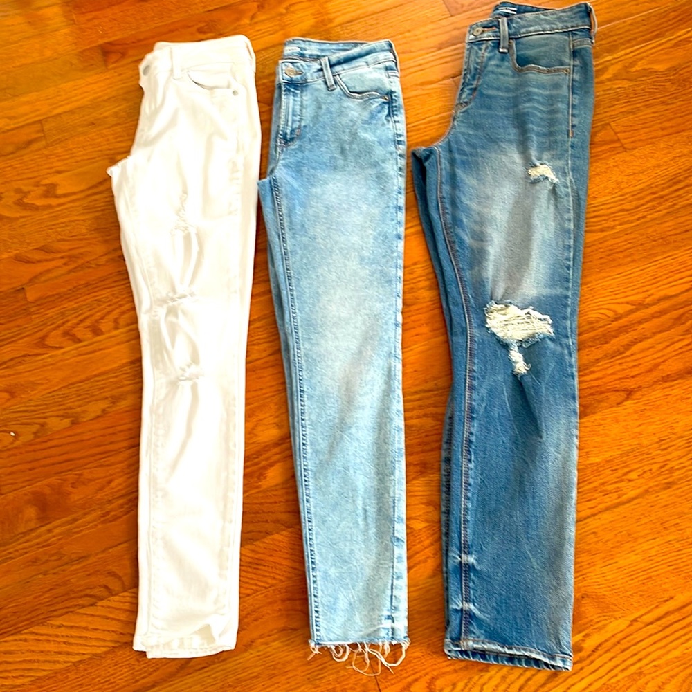 Bundle of 3 Old Navy different fit denim. Size O regular.